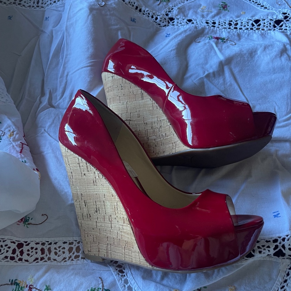 Jessica Simpson wedges